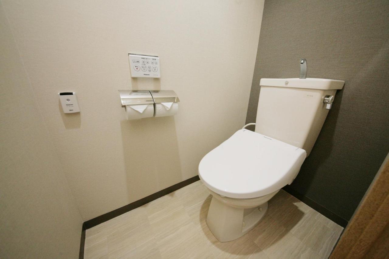 Toho Hotel Fukuoka Tenjin / Vacation Stay 78155 Екстер'єр фото